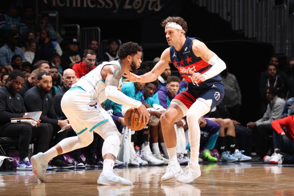 中暴露的问 中暴露的问